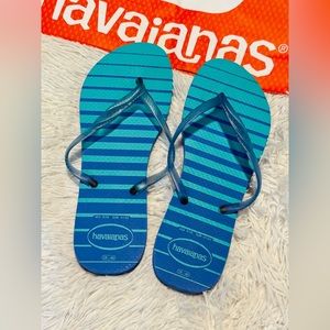 Women’s Havaianas Flip Flops size 9/10
